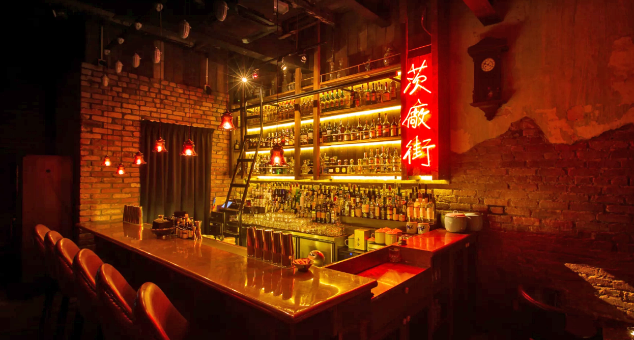 7 Impressive cocktail bars in KL that will blow your mind