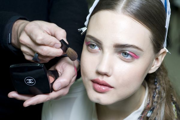 Backstage at chanel ready-to-wear fall/winter 2014-15 show