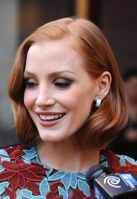Recreate Jessica Chastain's iconic #metgala look with your Subtl Stack!  (Bleached hair not required 😉) • Smoke & Mirrors Eyeshadow Duo • …