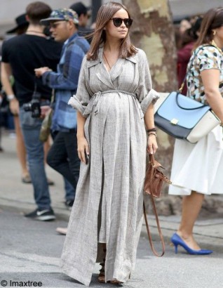 30 looks to show you it's possible to be pregnant and stylish