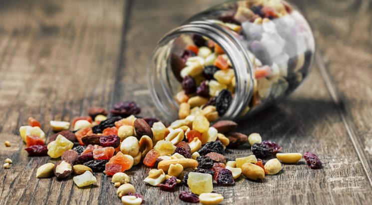 Dried fruit & nuts